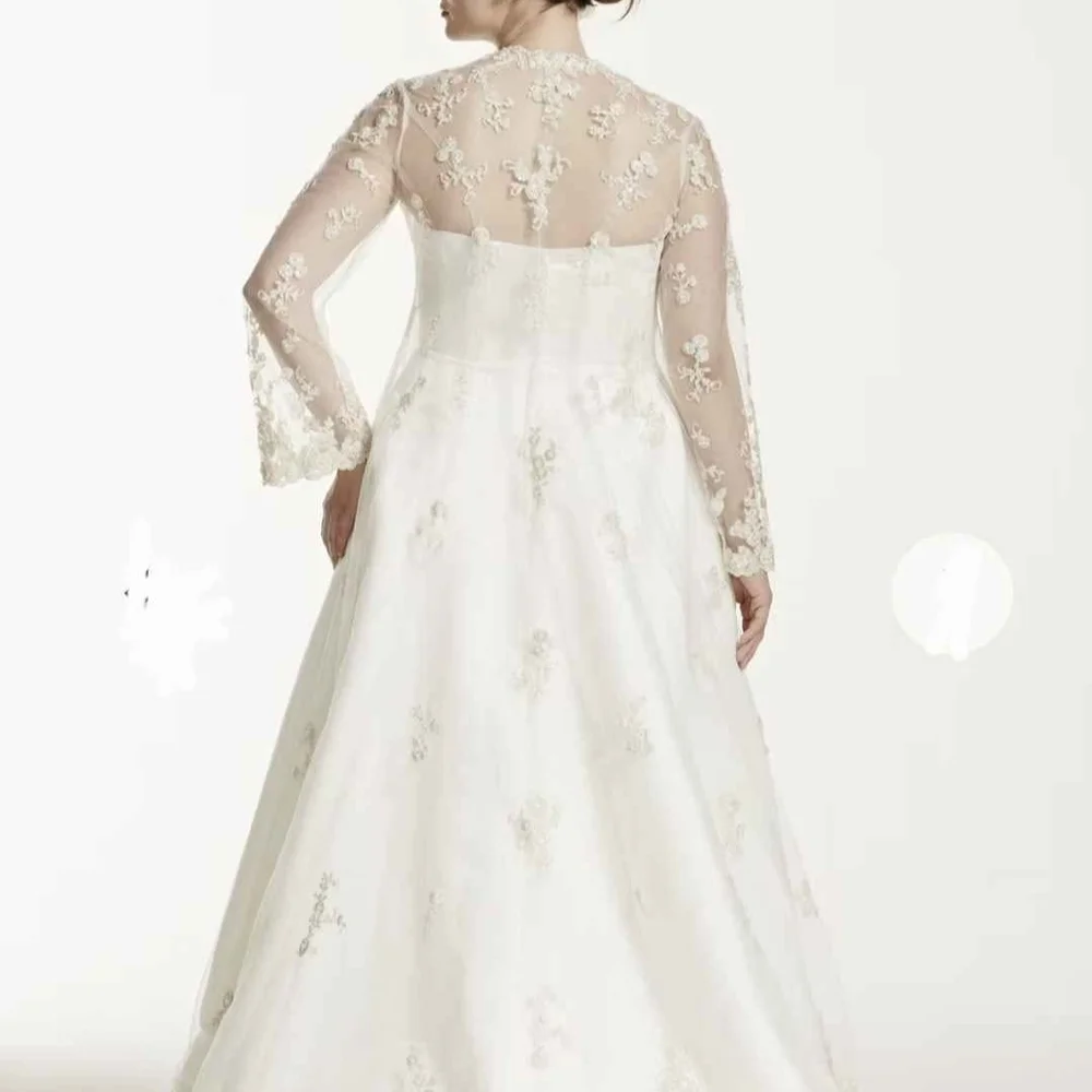 David's Bridal Ivory Lace Long Sleeve Dress - Picture 8 of 10